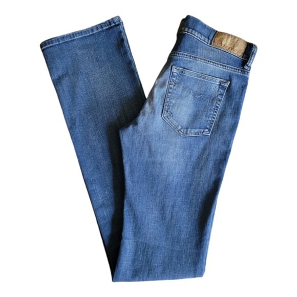 Diesel Denim - Diesel Bootzee Regular Slim Bootcut jeans wash 0602L size 24